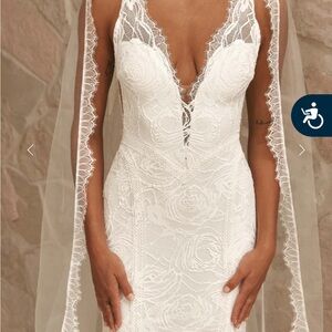 Lumi Veil with Lace Trim